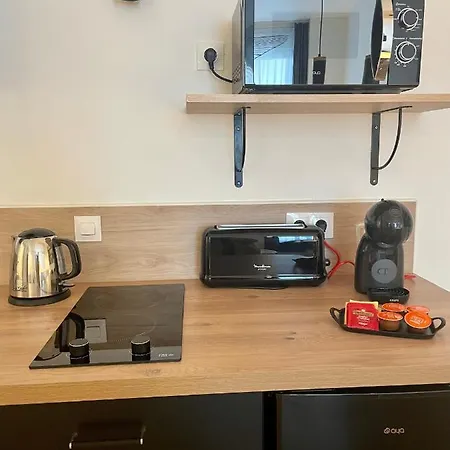 Le Quarante Cinq -1 *