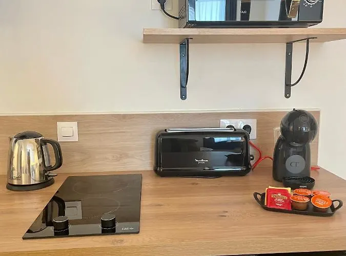 Le Quarante Cinq -1 *